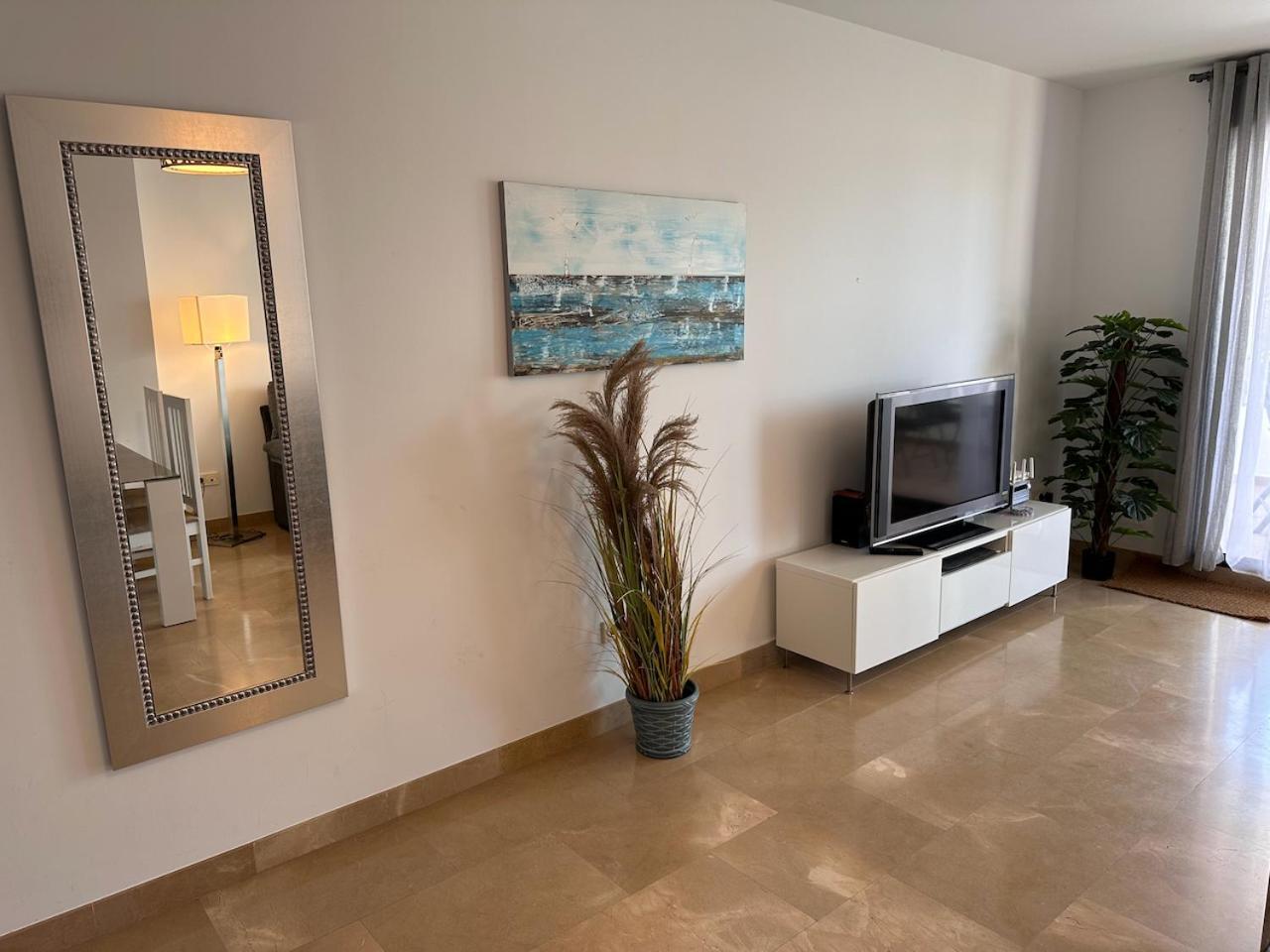 Quiet Family Apartment, 4 Pools, Close To The Beach And Golf, La Marina Alcaidesa 9 02 外观 照片